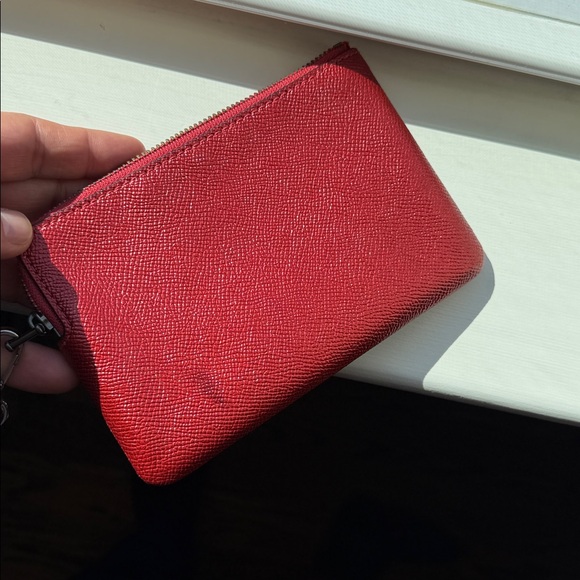 COACH ⭐️NWOT⭐️Scarlet Wristlet with Metallic Strap - Picture 3 of 6